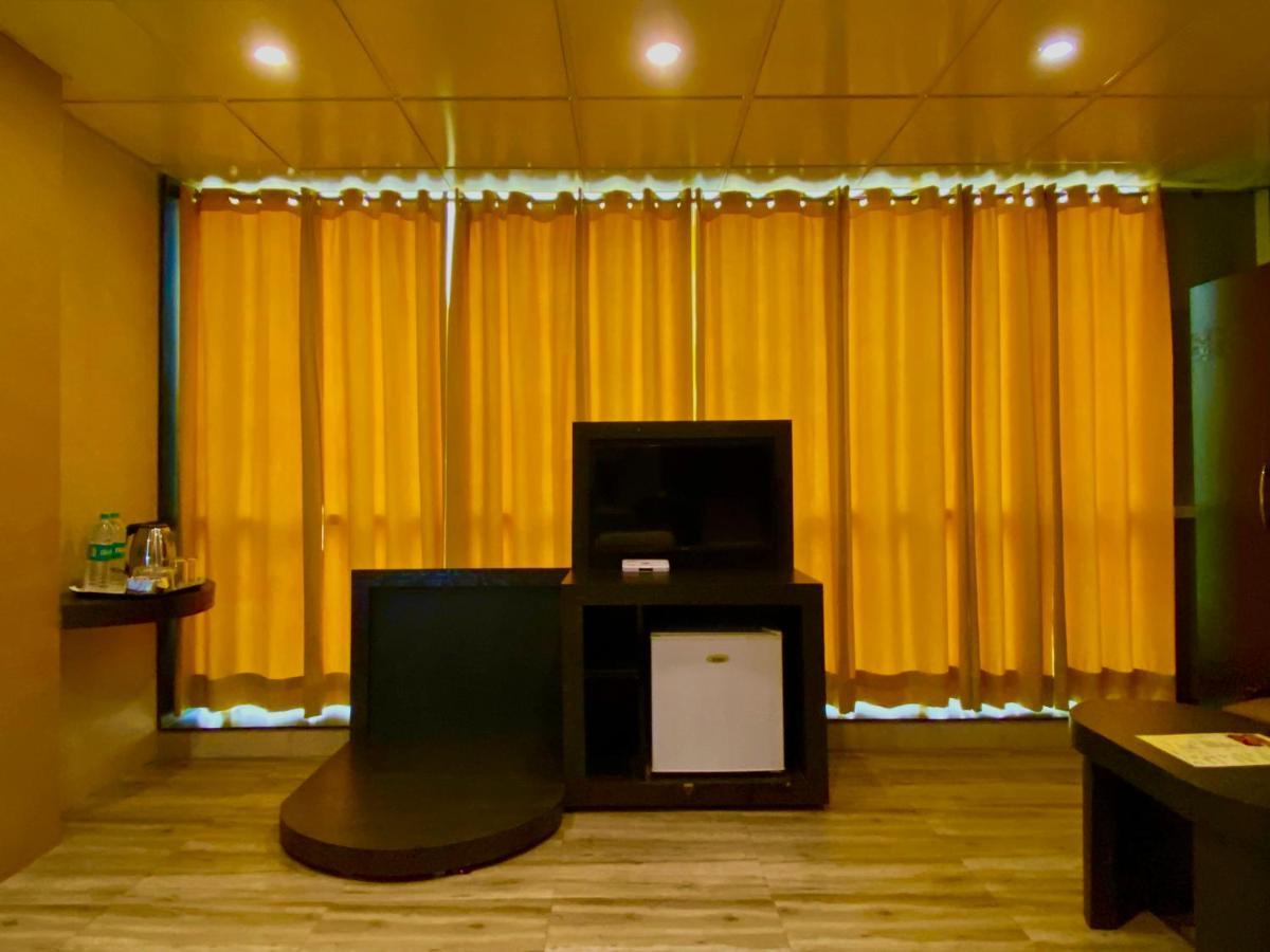 Ace Prime Hotel Greater Noida Exteriör bild
