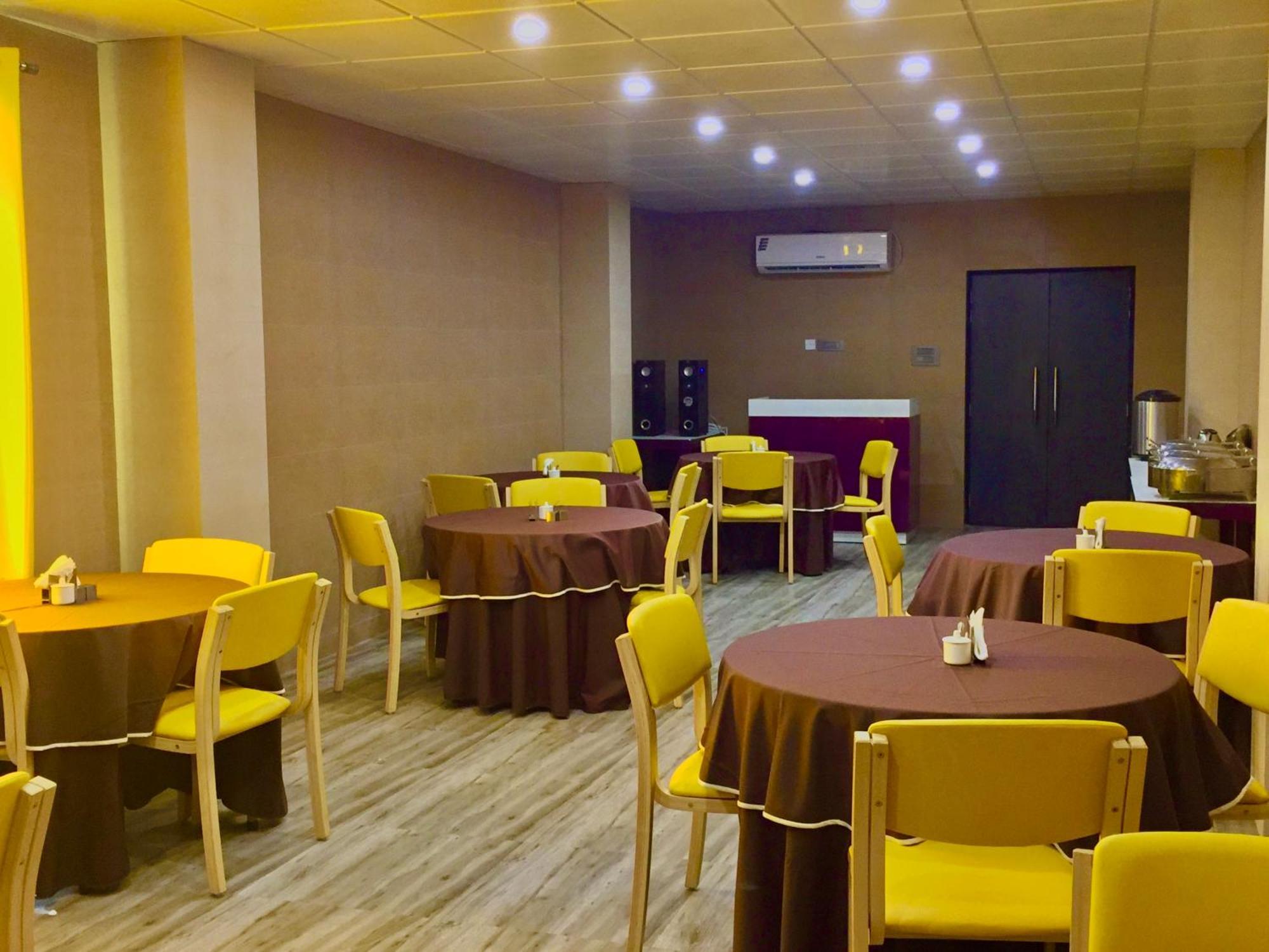Ace Prime Hotel Greater Noida Exteriör bild
